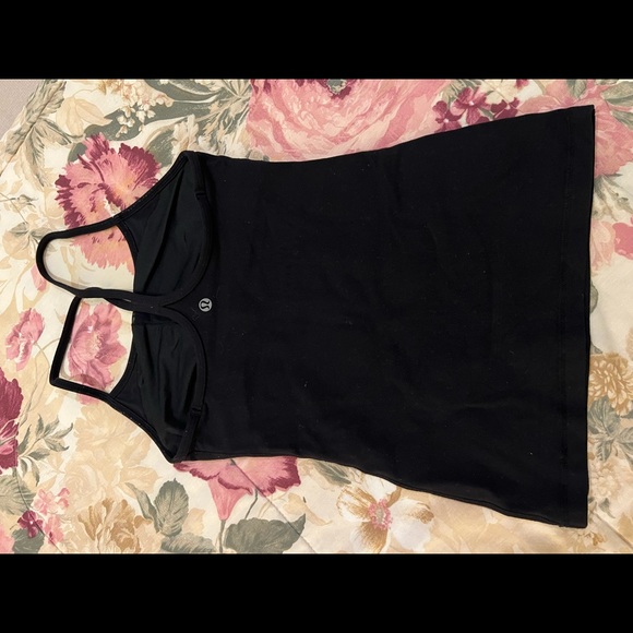 Lululemon - Picture 2 of 2